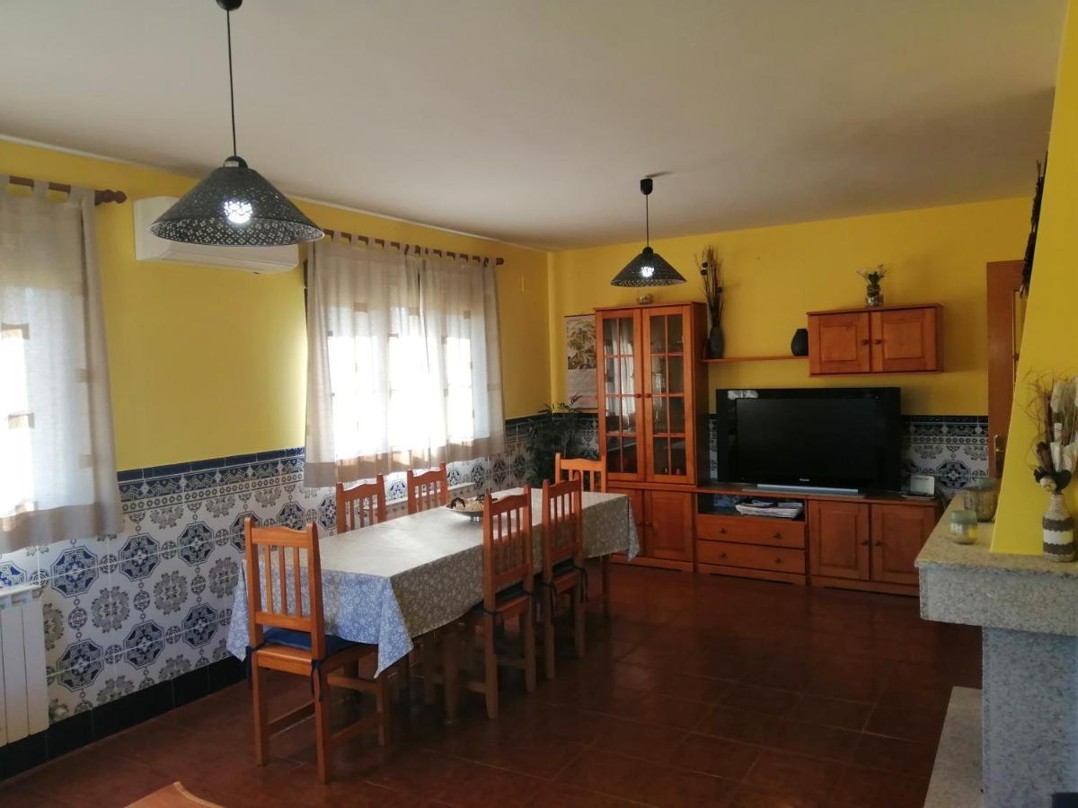 Alojamientos Lunada Candeleda Εξωτερικό φωτογραφία